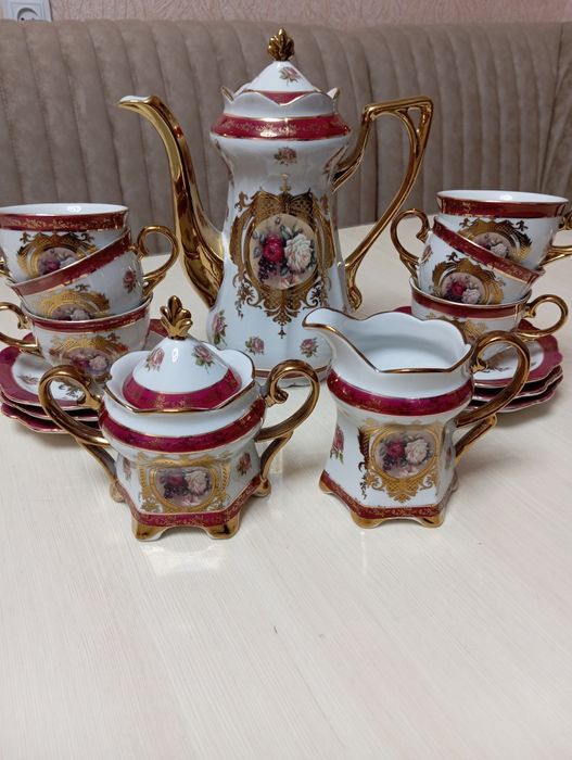 Чайной- кофейный сервиз