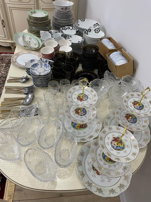 Посуда-сервиз в отличном состоянии