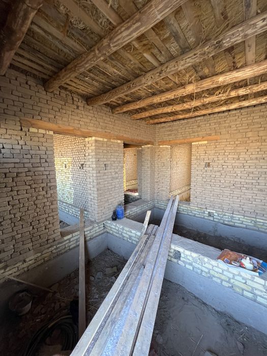 Уй,жой сотилади