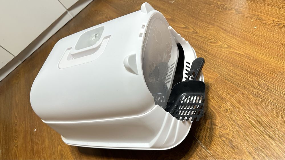 Закрытый лоток для кошек