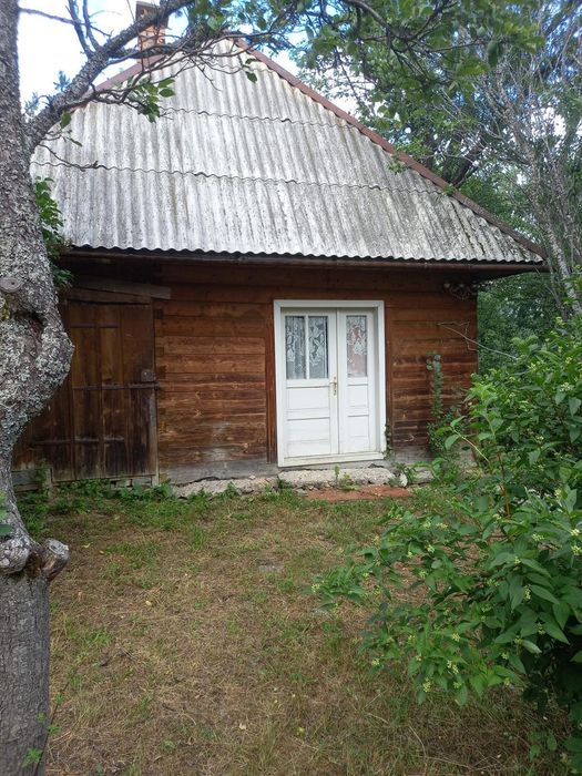 Casă de vânzare situată în zonă de munte
