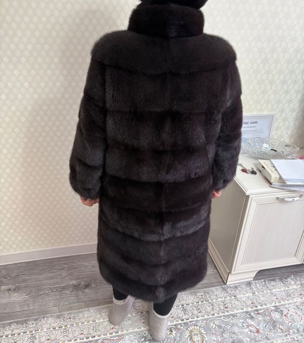 Продам норковую шубу