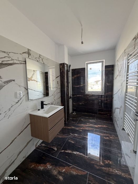 Bucatarie Inchisa, Apartament Cu 2 Camere, Giroc