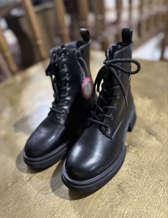 Ботинки детские новые