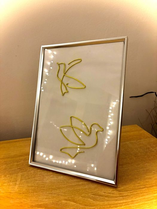 Creații din sarma modelata