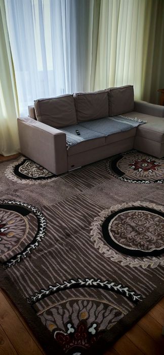 Продаю ковёр размер 3м на 4м