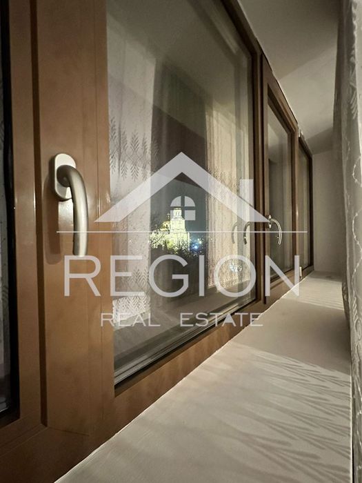 Дава се под наем Четиристаен апартамент в Варна, Централна поща - 115 кв.м за 1122 € - Снимка #3