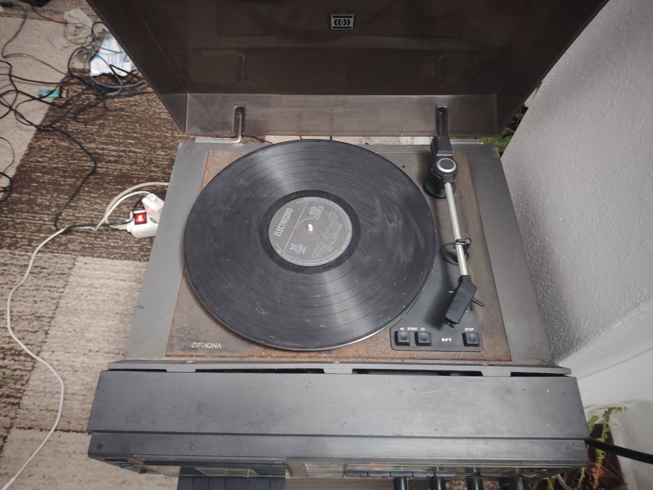 Stereo compact 001 Electronică 1980