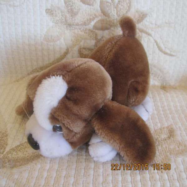 шест различни  плюшени играчки