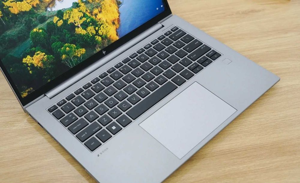 Лаптоп HP ZBook Firefly 14 G9 / iIntel® Core™ i7-1265U / 32GB DDR5 / 512GB SSD - Лицензиран Microsoft Office Pro Plus 2024