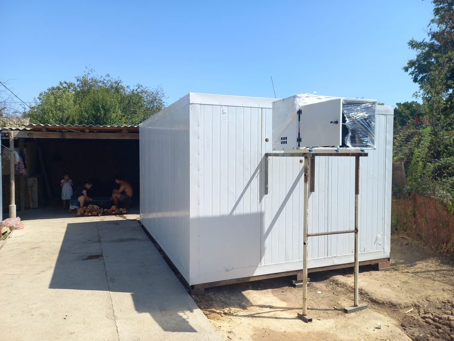 Морозильные и холодильные камеры