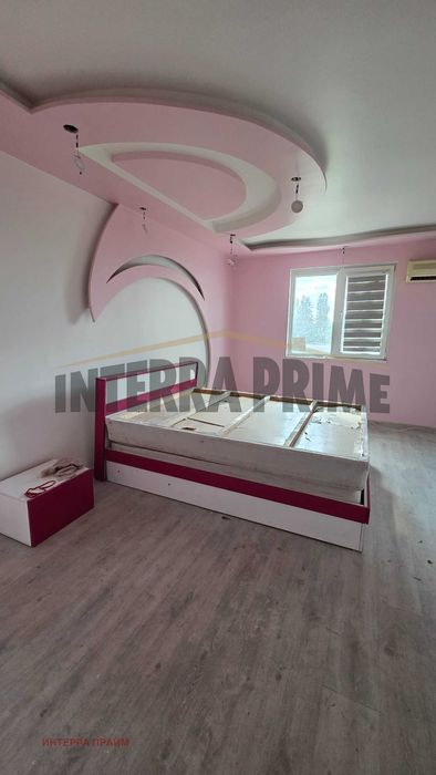 Продава МНОГОСТАЕН град Добрич, Пинета