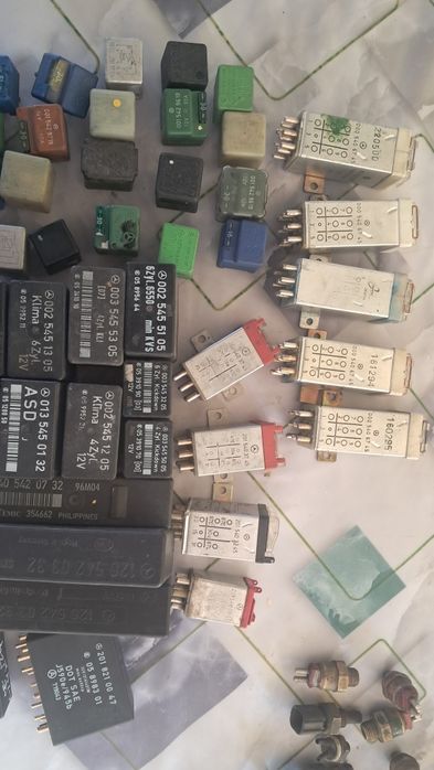 Мерс.124 Центр консольи..