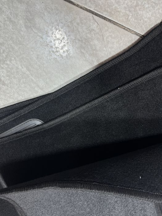 Продам ворсавые полики на Акцент