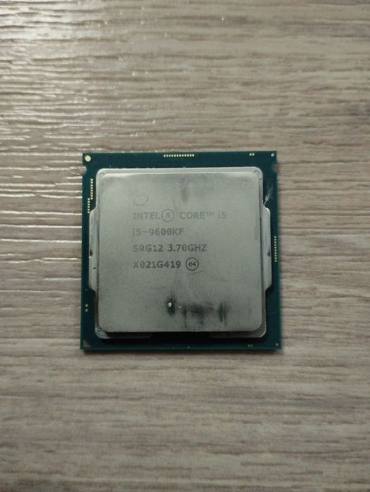Процессор i5 9600kf б/у