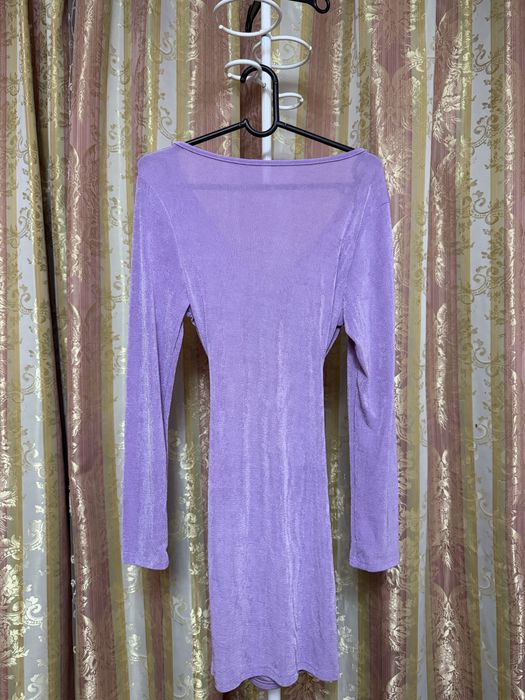 Фиолетовое платье