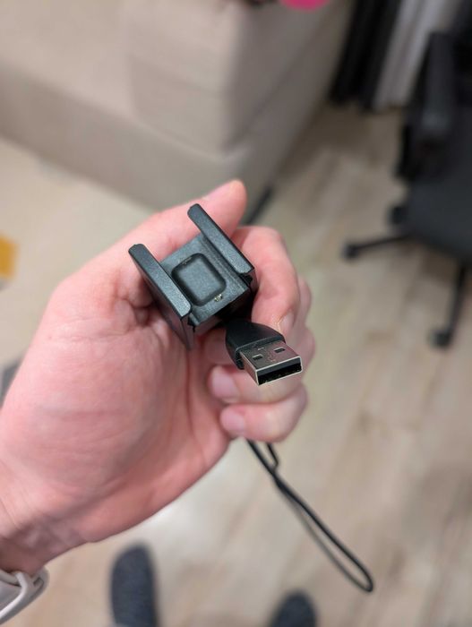 Incarcator Fitbit Charge 2