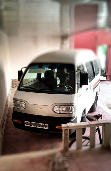 Yangi salondan chiqan damas sotiladi