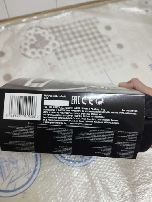 Aparat de tuns Remington HC450, acumulator, autonomie 30 minute, argintiu-negru