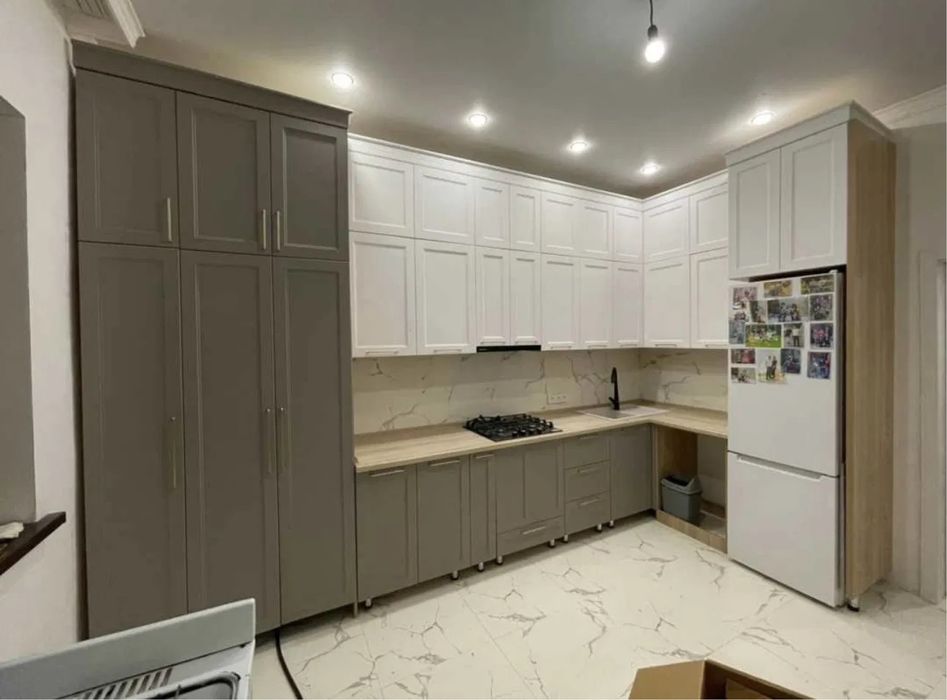 Кухни шкафы гардеробы тумбы прихожие