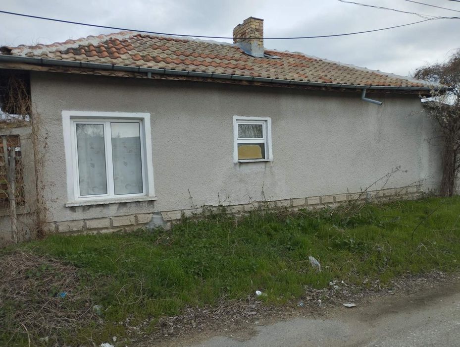 Продава се Къща в Казанлък - 70 кв.м за 357 €/кв.м - Снимка #1