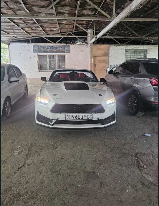 Nasiya savdoga Ford Mustang kabriolet