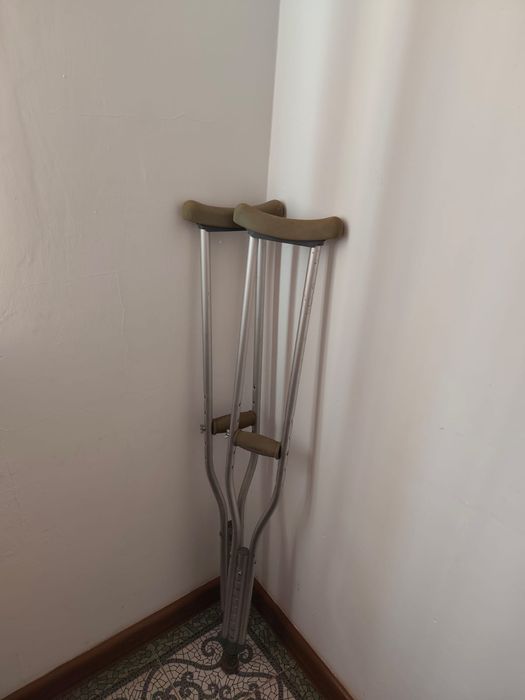 Балтақ/Костыли для взрослых