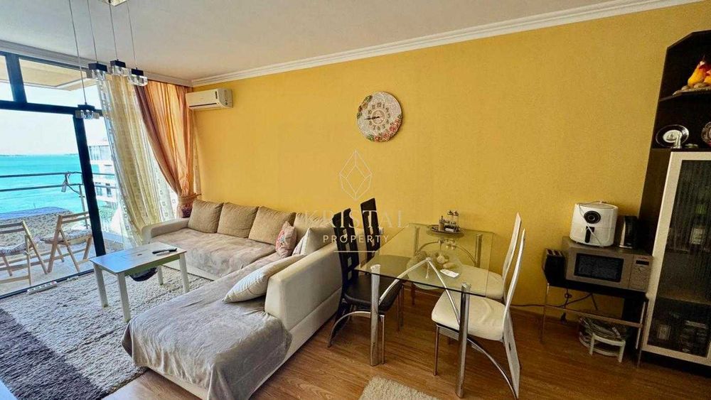 ID: 917 Ултра първа линия до морето. Свети Влас. Апартамент 2+1