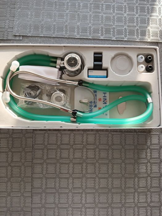 Стетоскоп с часовник