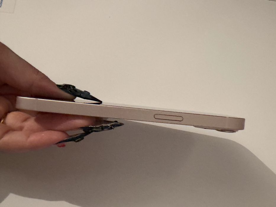 Iphone 13 розовый 128гб
