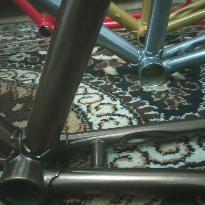 Продам раму без вилки,от 57