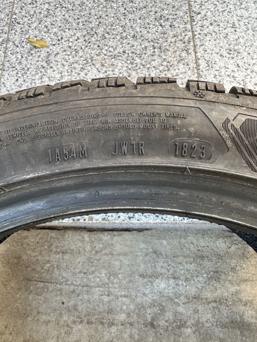 Goodyear Ultragrip Performance З 215/45R18 93V XL FR