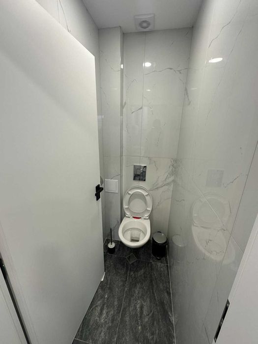 Дава се под наем Склад в Пловдив, Индустриална зона - Юг - 350 кв.м за 2400 € - Снимка #12