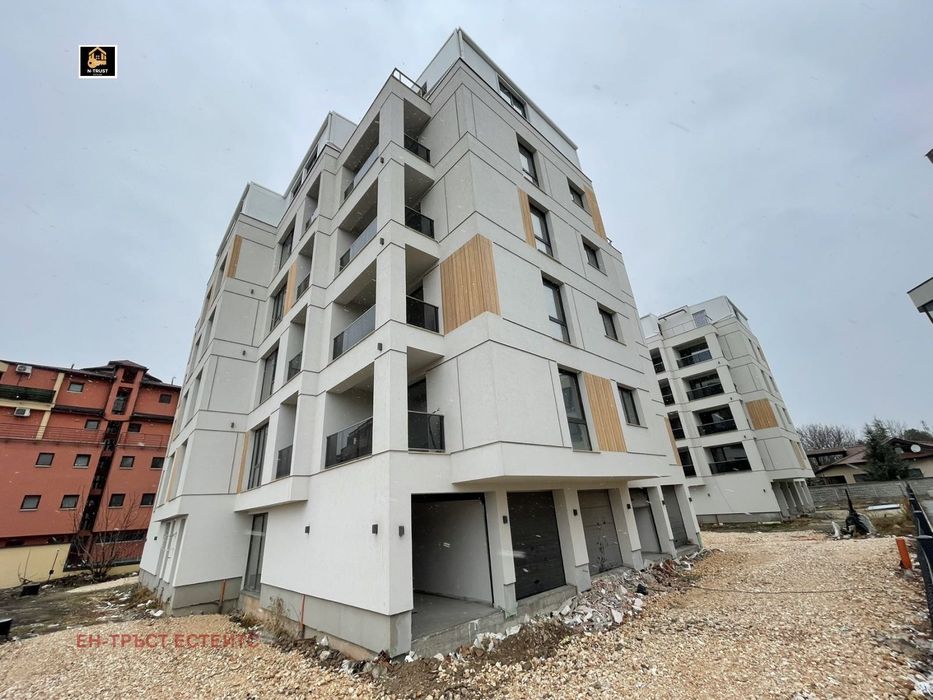 Продава се Двустаен апартамент в Пловдив, Остромила - 70 кв.м за 1643 €/кв.м - Снимка #12