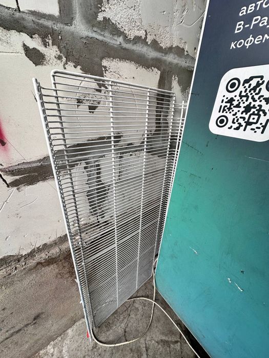 Срочно продам холодильник briskly