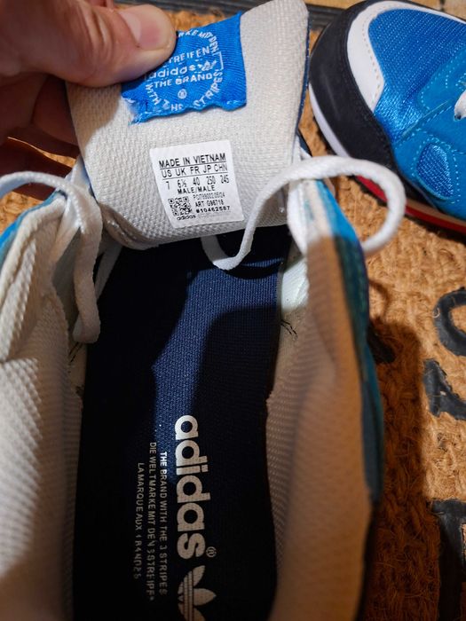 Маратонки Adidas 40н.