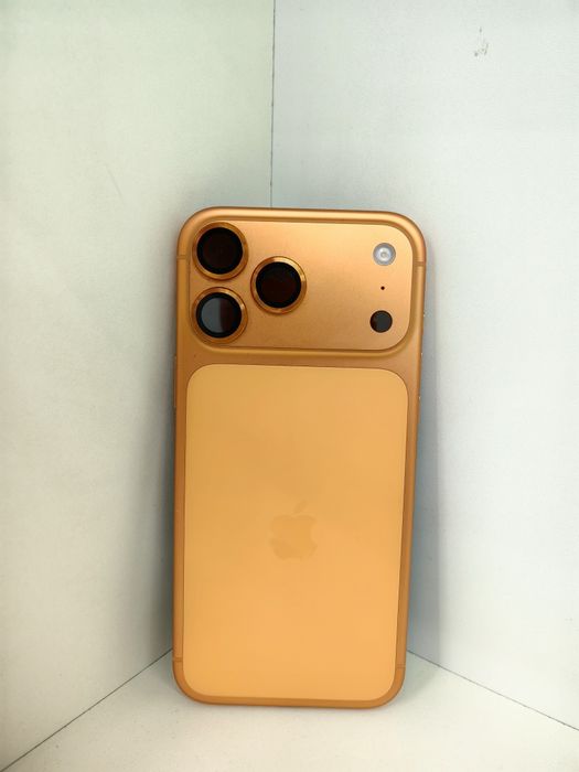 Хб! Iphone 17 Pro Max 256 11Цикъла Гаранция.
