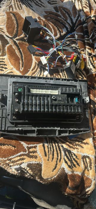 Vând navigație cu android