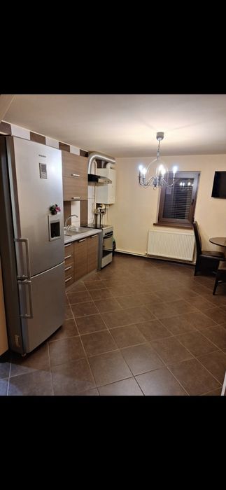 IANCA-De vânzare apartament cu 3 camere, foarte spațios, 80mp, etaj 1