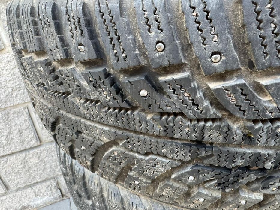 Зимние шины на 18