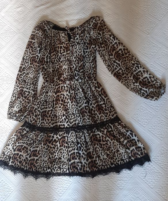 Rochie varsta 13-14 ani din voal cu animal print.