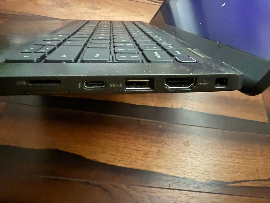 Dell Latitude 7420 i7-1165G7 16gb ram 256gb ssd windows 11 pro