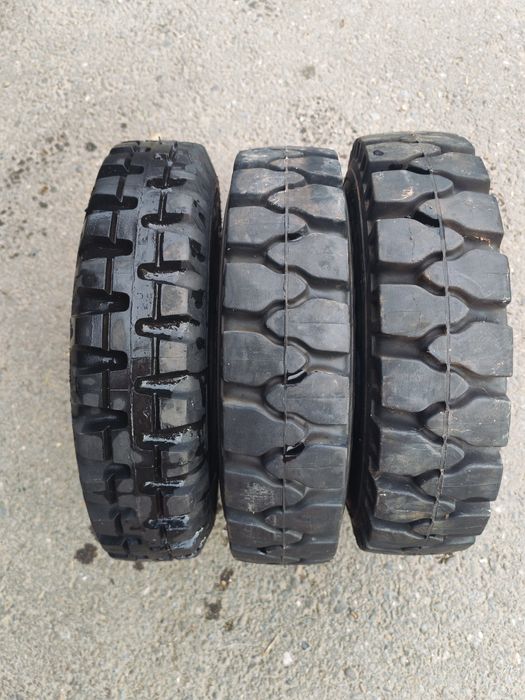 Cauciuc plin 4.00-8 pentru motostivuitoare sau utilaje  ,trei bucăți