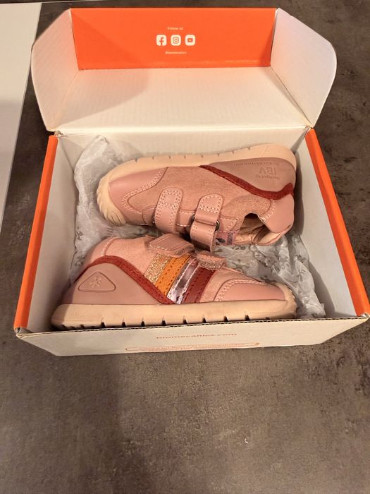 Pantofi Biomecanics copii, mărimea 21 – stare foarte bună