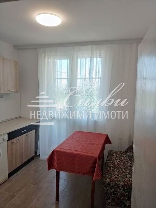 Дава се под наем Двустаен апартамент в Шумен, Тракия - 60 кв.м за 229.5 € - Снимка #4