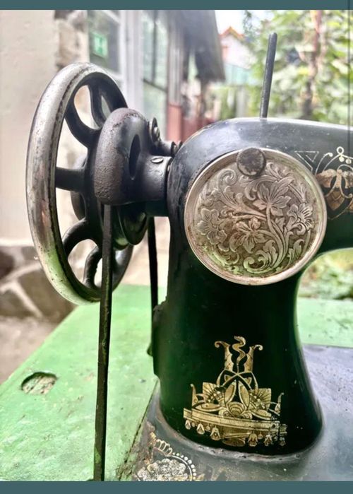Mașină de cusut Singer 1900 – piesă vintage deosebită