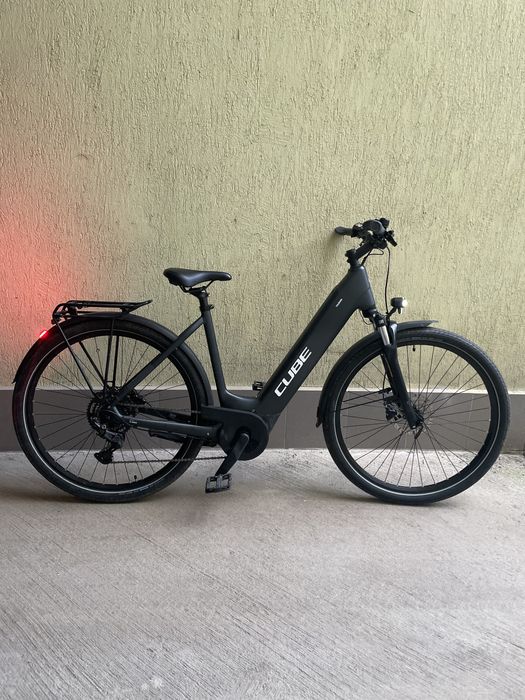 Електрически велосипед Cube 2024 г