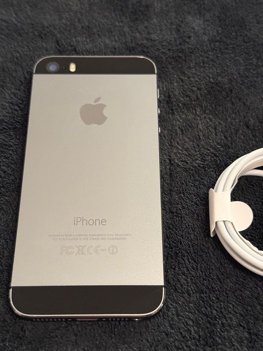 iPhone 5s SpaceBlack 16GB Impecabil