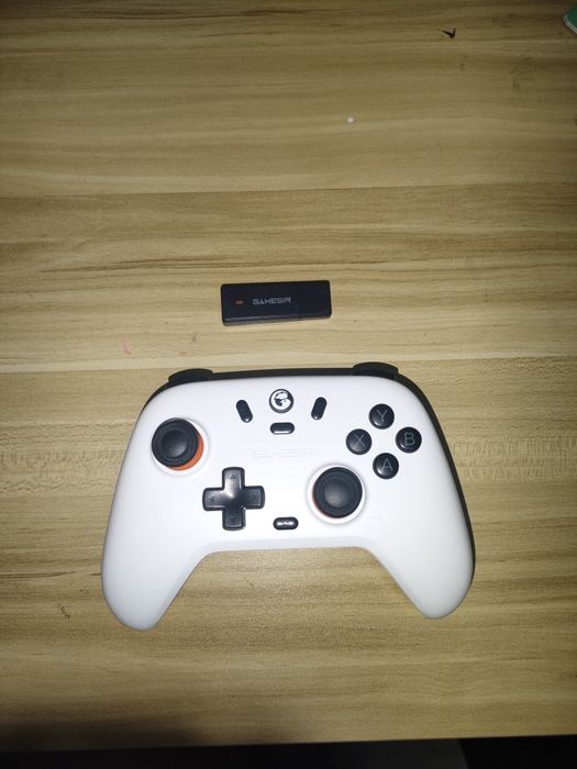 Продам GameSir t4n nova lite белый цвет