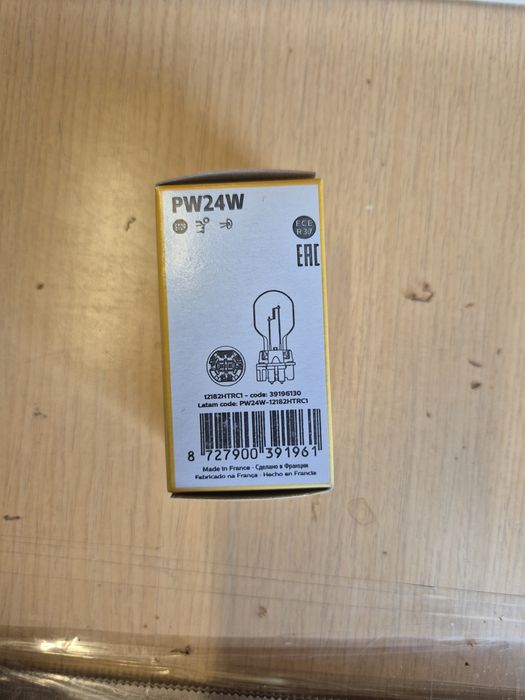 De vânzare Bec auto semnalizare Philips original, folosit